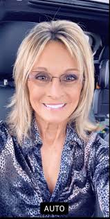 Lori Schrock's Instagram, Twitter & Facebook