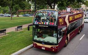 Big Bus Tours Passing Park With Guide Washington Dc Hotel Packages Sightseeing
