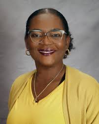 We salute our nearly 74,000 nurses for leading with purpose and advancing  the nursing profession. These nurse profiles show you how our nurses use  best practices and new evidence to better patient