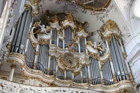 1935 wurde mit der magna orgel die erste elektromechanische orgel gebaut. Bach Orgelspieler Orgel Sachverstandiger Orgel Komponist