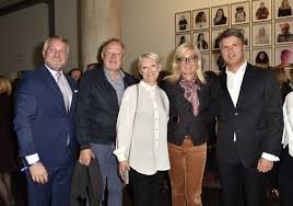 Roland emmerich hochzeit mit freund omar desoto gala de camilan shubuh agustus 09, 2021. Prof Dr Thomas Girst Bmw Group Axel Milberg Ruth Hobday Editor In Chief Blackwell Ruth Judith Milberg Harald Kruger Vorstandsvorsitzender Bmw Group Vernissage 200 Frauen Was Uns Bewegt Zur Deutschlandpremiere