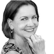 Pamela Mead's Instagram, Twitter & Facebook