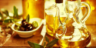 Η φωτιά ξεκίνησε από την ελαία όπου έκαψε σπίτια, κατευθύνθηκε στη συνέχεια στην καλλιθέα. Ta Kalytera Elaia Mednutrition