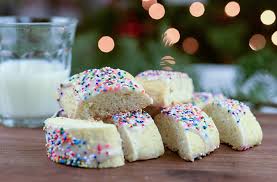 Quick and easy to make with just a few ingredients one being anise extract that gives these cookies their amazing flavor. Christmas Cookies Italian Christmas Cookies Anise