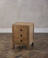 Sumatra Three Drawer Bedside Table Nachtkastjes
