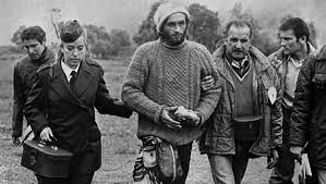 Supervivientes de los andes, 1976; Plane Crash Survivor Talks Life After Cheating Death