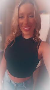 Ansley Alexander's Instagram, Twitter & Facebook