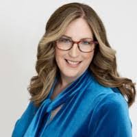 Stephanie Kaul's Instagram, Twitter & Facebook