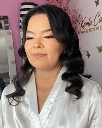 Bride 👰✨🌟💄 Makeup and hairstyle for brides count and know our packages  for you and your ladies #bostonmakeupartist #bostonmakeup #maquillaje  #bostonmua #makeup