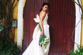 And jodi is hot right now, what with her preview credits the following for the cover shot and the photos accompanying the cover story: Watch Jodi As Blushing Bride In Fashion Shoot Abs Cbn News