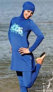 Image result for model bikini artis dunia