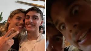 Western Bulldogs star Bailey Smith gives party pep talk in messy video