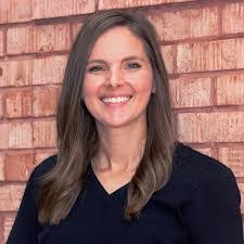 Amanda Lance's Instagram, Twitter & Facebook