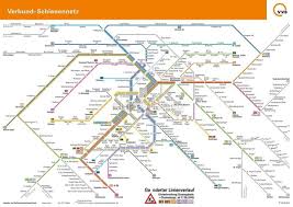 Με το τοπίο να έχει πλέον ξεκαθαρίσει όσον αφορά στο δολοφόνο της καρολάιν, ήρθε η ώρα να δούμε πως δημιουργούνται οι φονιάδες γυναικών και τι μπορούμε να κάνουμε. Stoytgkardh U Bahn Xarth U Bahn Stoytgkardh Emfanish Xarth Germania