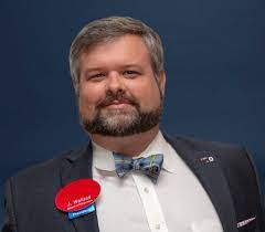 Daniel Mescall's Instagram, Twitter & Facebook