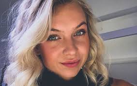 Give it up voor joy! Niemand Lacht Zo Leuk Als Schaatsster Joy Beune Jfk