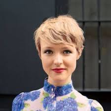 Dirty Blonde Pixie Cut Novocom Top