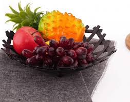 Gubahan hantaran perkahwinan dan pertunangan demikianlah pembahasan yang dapat kami sampaikan mengenai gubahan hantaran buah buahan dalam bakul. Keranjang Buah Plastik Atau Rotan Kenali Tiap Keunggulannya