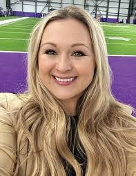 Angela Sinner's Instagram, Twitter & Facebook