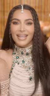 India: Kim Kardashian Loses Another Diamond Amid Ambani Wedding, Sparking  Debate