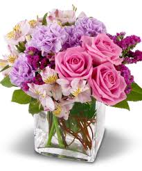 Curated with premium flowers and. Beautiful Floral Gifts For Mom On Mother S Day City Line Flower Guides
