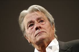 Un jour, un destin s'intéresse ce vendredi 3 mai 2019, à 21h sur france 3, à un monstre sacré : Alain Delon Fete Ses 85 Ans Et Il Va Tres Bien Rassure Son Fils Alain Fabien