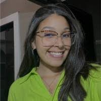 Sarah Wellen's Instagram, Twitter & Facebook