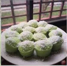 Sempena cuti ni, boleh lah anda buat kuih ini. Apam Nasi Terlajak Gebu Sedap Resipi Guna Cawan Je