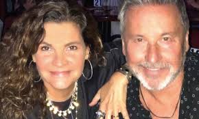 Únicamente hizo una publicación en su cuenta. Ricardo Montaner Se Casa Por Sexta Vez Con Su Esposa Laura G