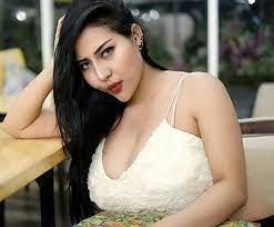 Si cewek yang berbody agak gemuk, bernama dhea (nama sudah disamarkan!) menanyakan bagaimana mengecilkan dan mengencangkan badan, sedangkan cewek yang berbody kecil bernama tika (nama. Cerita Sex Threesome Dengan Bos