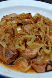 Cmo Preparar Un Delicioso Solomillo De Cerdo A La Cebolla Y Vino Blanco En 2020 Comidas Con Cerdo Cocinar Solomillo De Cerdo Recetas De Comida Saludable