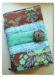 Bible Cover No Pattern But Description Sounds Easy Enough Fabric Book Covers Bible Covers Fabric Book