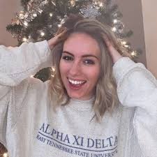 Hannah Key (@h_key2818)