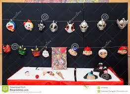 Jugando aprendemos nuestra cultura, habilidades sociales, educación física y convivencia. Historieta Japonesa Y Mascaras Populares Tradicionales Y Otra Del Caracter Imagen De Archivo Editorial Imagen De Hotel Japones 107598289