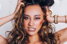 Candy Love's Instagram, Twitter & Facebook