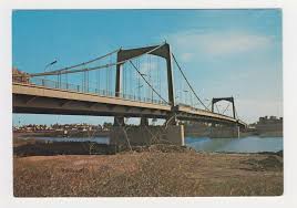 الجسر الجميل المميز الذي هو جسر 14 تموز الجسر المعلق فوق نهر دجلة افتتح بتاريخ 30 آب 1964 صور توثيقية Baghdad Baghdad Iraq Old Photos