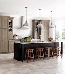 Before and after pics of our kitchen. Kuche Kabinett Hardware Atlanta Die Andere Seite Der Eichel Hardware Gesicht Ist Das Genaue Gegenteil Von Diesem Kitchen Remodel Kitchen Design Kitchen Style