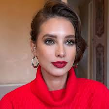 Beautiful @maddalena.capuzzi Makeup by me @anna_korn Hair by  @irina_zdeara_mua #бьюти #бьютиблог #макияж #макияждлясебя #макияжглаз  #makeupideas #свадебныймакияж #свадебныймакияжмилан #свадебныйстилистмилан  #bridalmakeup #beautyblog #визажистмилан ...