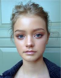 Am In Love With Highlighting At The Moment Angel Makeup Skin Makeup Makeup Looks