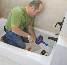 Richard Trethewey Gives Advice On How To Unclog A Slowly Draining Bathtub Bathtub Drain Unclogging Bathtub Plumbing