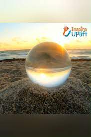 Lens Photography Sphere 5 5 Now You Can Capture The World In Beautifully Unique Spherical Photo Effect Photography Cool Pictures Crystal Photography