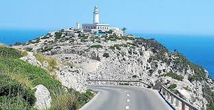 Cap de formentor — forms the eastern end of majorca s formentor peninsula. Mallorca Halbinsel Cap Formentor Fur Private Fahrzeuge Gesperrt
