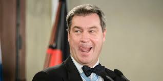 While mrs merkel and mr laschet welcomed an influx of syrian migrants at the. Soder Will Wechsel Im Bundeskabinett Der Intrigantenstadl Ist Zuruck Taz De
