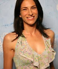 Laura Silverman's Instagram, Twitter & Facebook