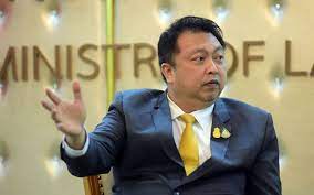 เสี่ยเฮ้ง หรือ สุชาติ ชมกลิ่น รัฐมนตรีว่าการกระทรวงแรงงาน หลังเสนอตัวเป็นคู่ชก เต้ มงคลกิตติ์ สุขสินธารานนท์ กลายเป็นกระแสสนั่นบน. à¹ƒà¸™à¸›à¸£à¸°à¹€à¸—à¸¨ à¸ª à¸Šà¸²à¸• à¸Šà¸¡à¸à¸¥ à¸™ à¸žà¸¥ à¸à¹‚à¸‰à¸¡à¸à¸£à¸°à¸—à¸£à¸§à¸‡à¹à¸£à¸‡à¸‡à¸²à¸™ à¸ª à¸à¸¥à¹„à¸à¸‚ à¸šà¹€à¸„à¸¥ à¸­à¸™à¹€à¸¨à¸£à¸©à¸à¸ à¸ˆà¹„à¸—à¸¢