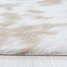 Teppich emilia gino falcone fellformig hohe 3 mm kunstfell fellteppich langflor hochflor teppich senja xl fellimitat wei grau mix neu. Kunstleder Fellimitat Teppich Rutschfest Modeo Rindsleder Motiv Teppich Creme Teppium Online Teppich Market