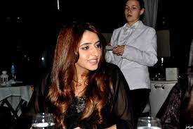 صور الشيخة مريم بنت محمد آل مكتوم وهي تمارس هواياتها المفضلة beauty maryam long hair styles