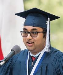 Daisy Amos's Instagram, Twitter & Facebook