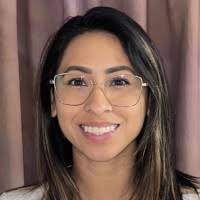 Raylene Roberts's Instagram, Twitter & Facebook