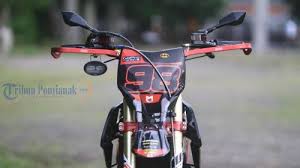 Mungkin bisa jadi gambaran buat bro bro yang mau modif vixion nya jadi motor trailmenjelaskan mengenai bagaimana part apa saja yang harus di ganti jika ingin. Modifikasi Motor Trail Vixion Cahunit Com